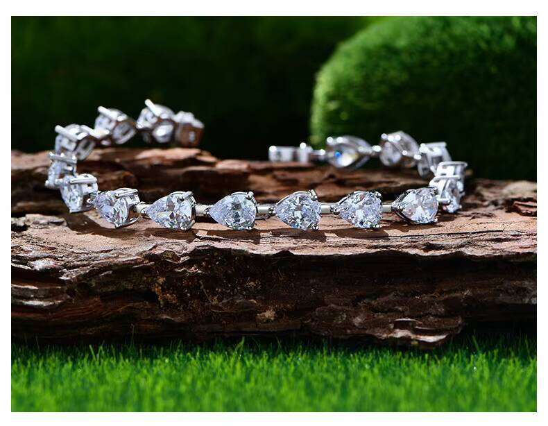 Custom Fine Jewelry Inlay Moissanite Four Leaf Clover Sterling Sier Charm Bangles Bracelets for Women