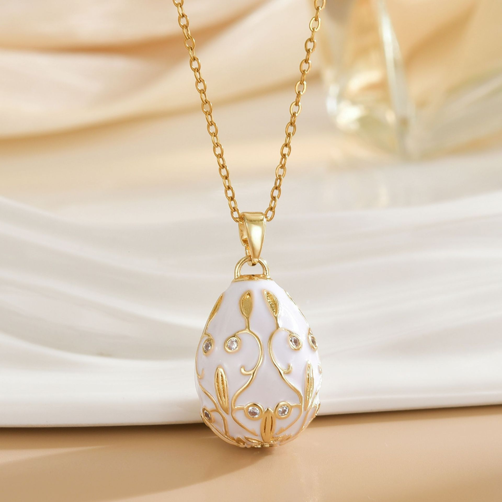 New Russian Easter Egg Drop Geometric Creative Pendant High-Color-Resistant Copper Plated Jewelry Temperament Versatile Necklace