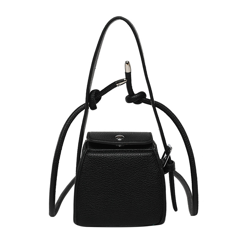 2025 autumn new niche design light luxury elegant fashion trend versatile style women's small square bag designer bag