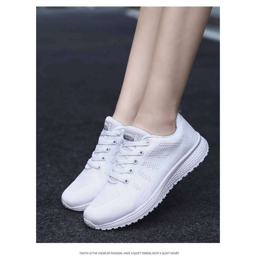 Women Casual Shoes Fashion Breathable Running Mesh Flat Shoes Sneakers Women 2025 Gym Vulcanized Shoes White Female Footwear