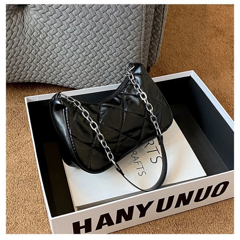 French Niche Bag New Super Designer Bag Popular Quilted Free Shipping Chain Shoulder Luxury Bag Underarm Bag High End Sense Women S Handbag