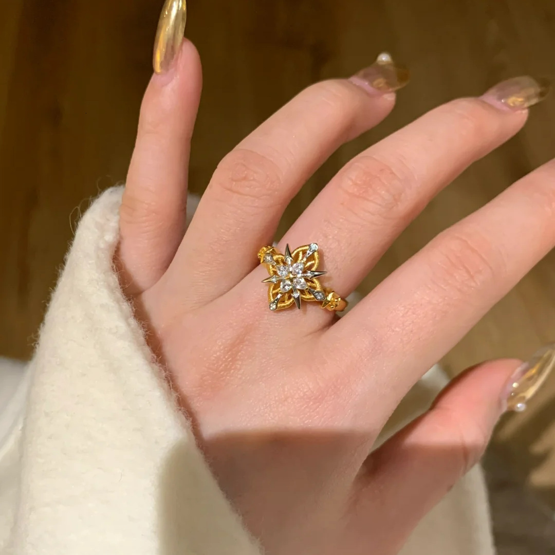 Luxury Brand Designer Jewelry Vintage Rebirth Beauty Antique Arrow Ring Old Money Style Retro Four-Leaf Clover Thorn Brushed Diamond Ring