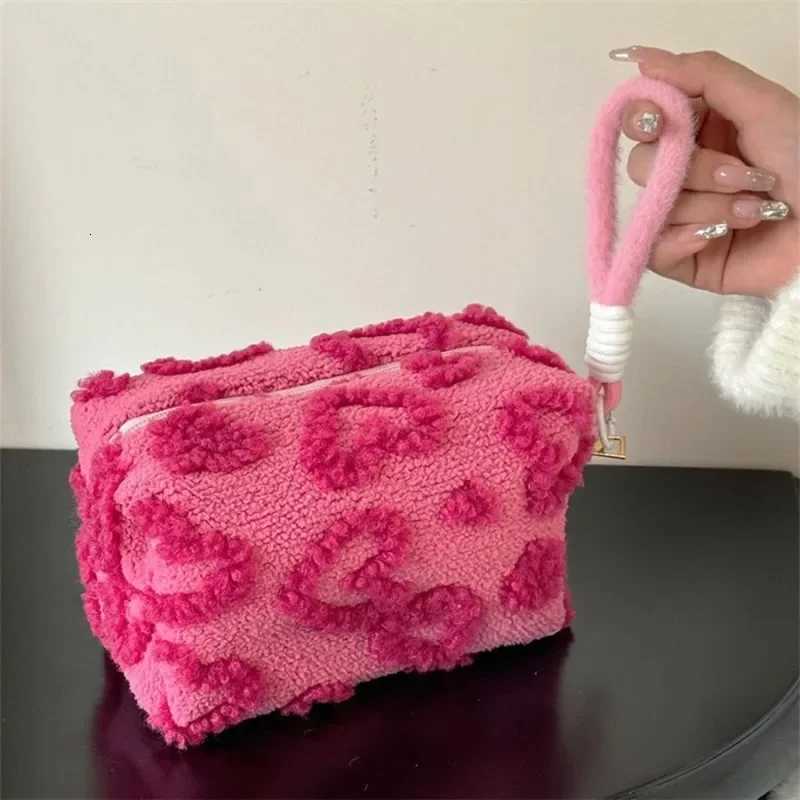 Soft Plush Makeup Bags with Handle Travel Cosmetic Storage Organizer Cute Pencil Case Clutch Cosmetic Bags for Women GirlsXJ250910