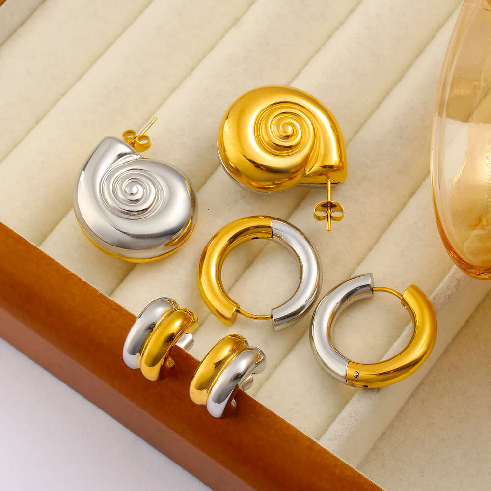 Fashion Hot-Selling Simple French Gold-Plated Non-Fading Stud Stainless Steel Two-Tone Splicing Earrings
