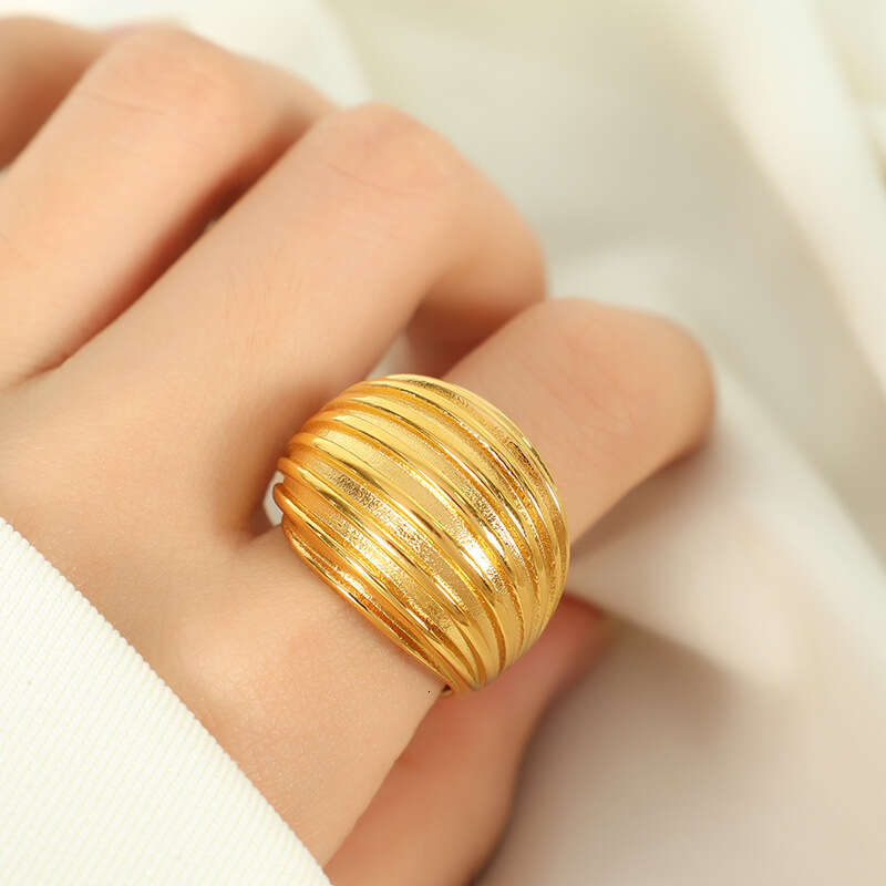 French Style Light Luxury Gold-Plated Geometric Stripe Hollow Earrings Ring Open Set Fashion New Model