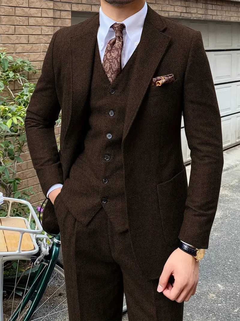 Elegant 3pcs Mens Tweed Suits Wool Blend Herringbone Western Vintage Wedding Formal Events JacketVestPants W250910