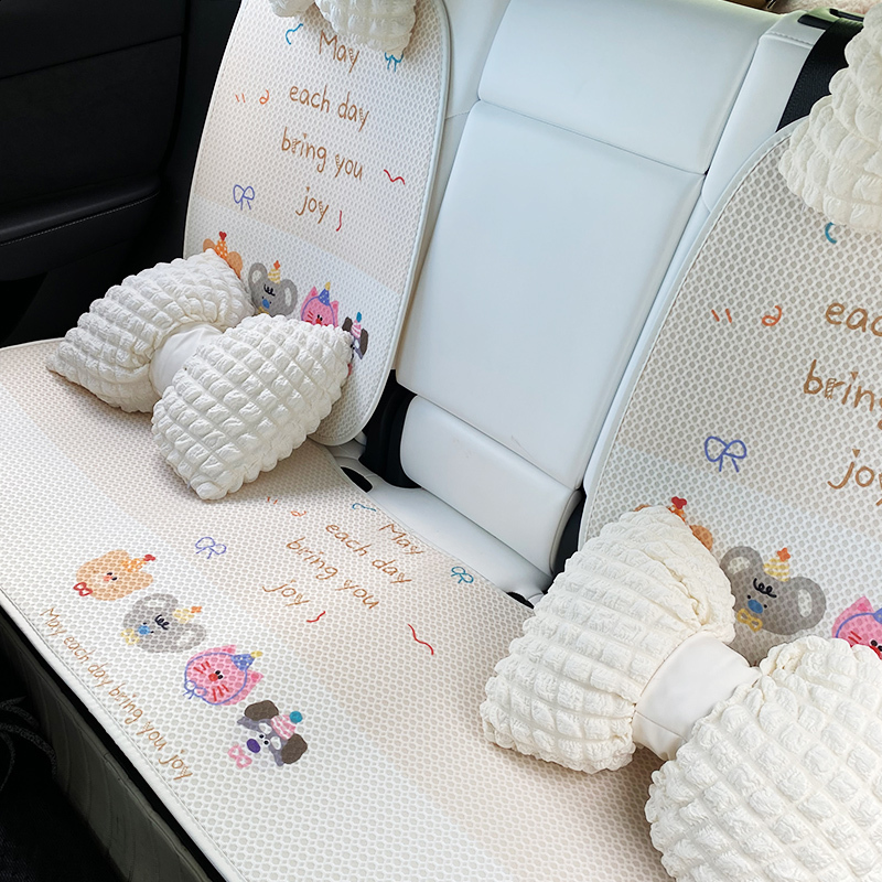 Cartoon Trendy Bear Car Seat Cushion All Season Cute Seat Cover Breathable Semi Enclosed Women Goddess Seat Cover 250910