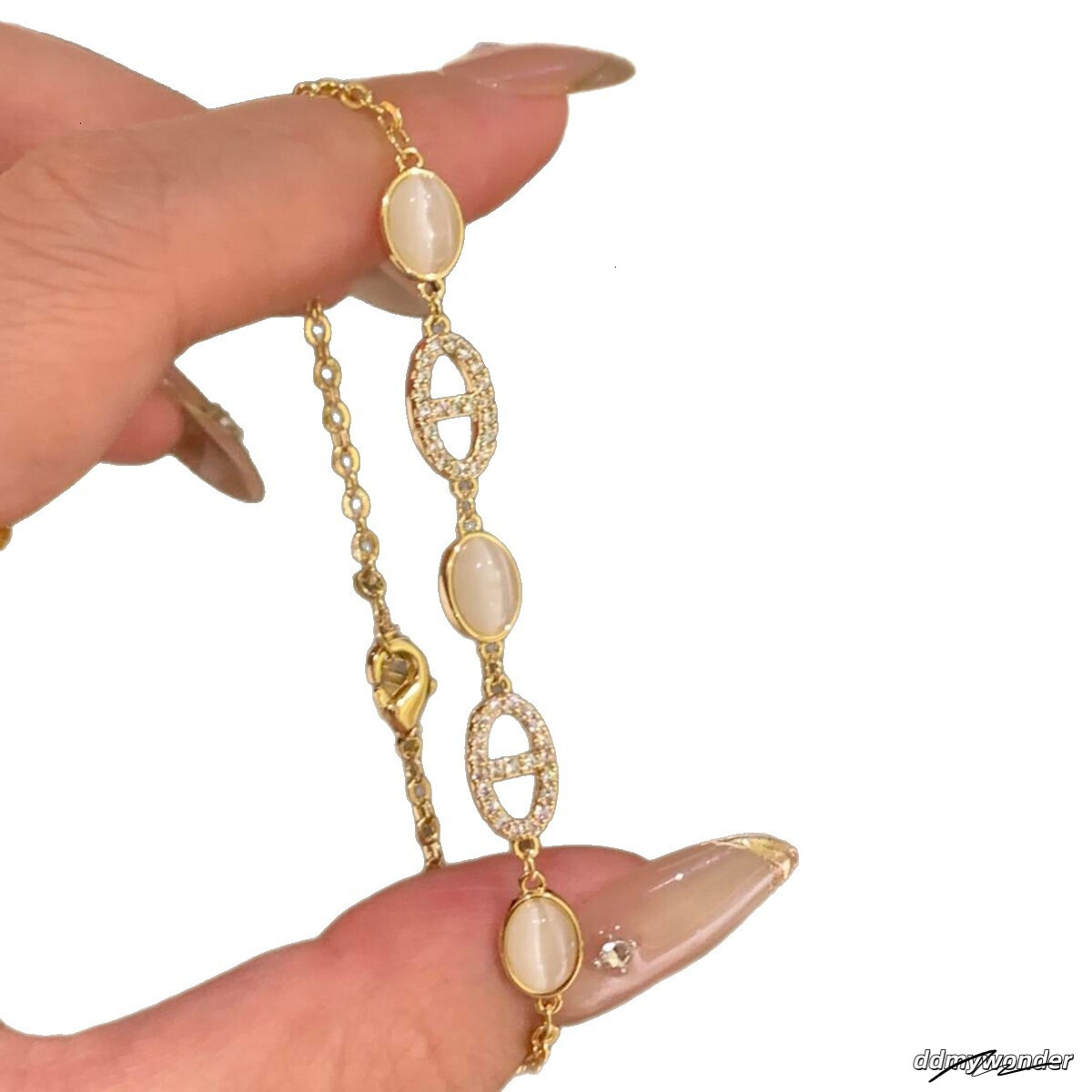 Zircon Oval Cat's Eye Stone Pig Nose Pendant Palace Style Elegant Temperament Bracelet Light High-End Sense Jewelry