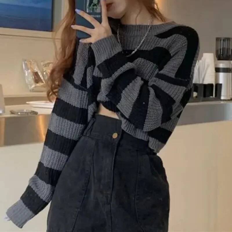 Korean Style Striped Cropped Sweater Women Vintage Oversize Knit Jumper Female Autumn Long Sleeve O-neck Pullovers Tops dongdumaoyi
