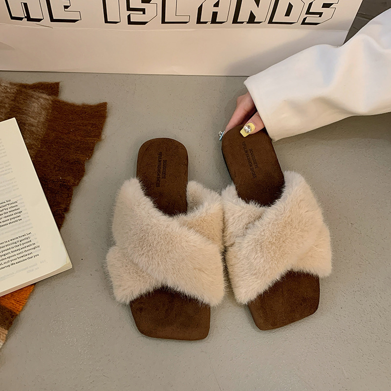 French square toe cross strap women's fur slippers for autumn and winter designer shoes for outdoor wear large cotton slippers for lazy people wo