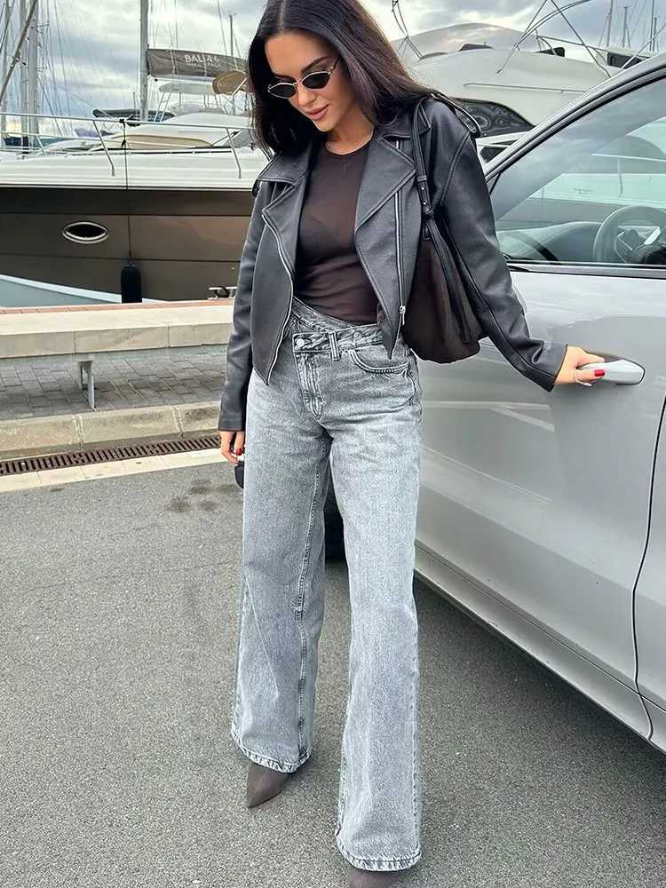 TRAFZA Women 2025 Fashion Straight Jeans Vintage Solid Casual High Waist Wide Leg Denim Pants High Street Lady Trousers Jeans Z250910
