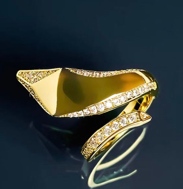 Elegant Cubic Zircon Heart Rings for Women Stainless Steel Ring Trendy Snake Shaped Couple Jewelry kpop Anillos Mujer 250711