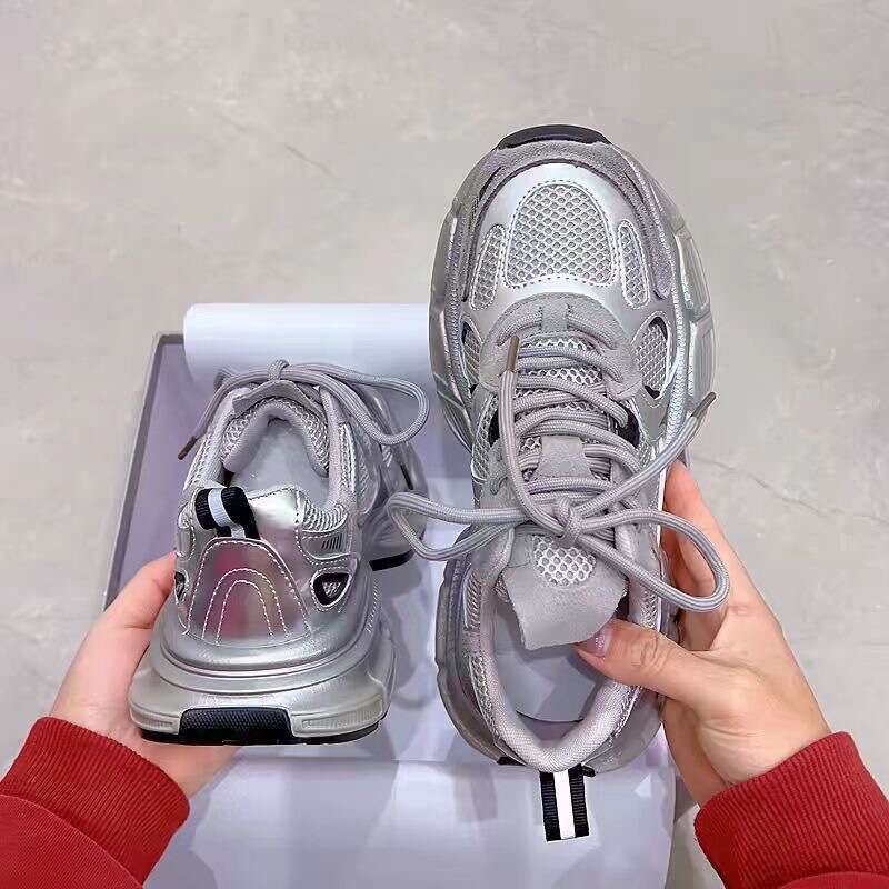 2025 Summer New Silver Pink for Women Breathable Casual Running Shoes Lightweight Thick Designer Shoe Sole Sneakers