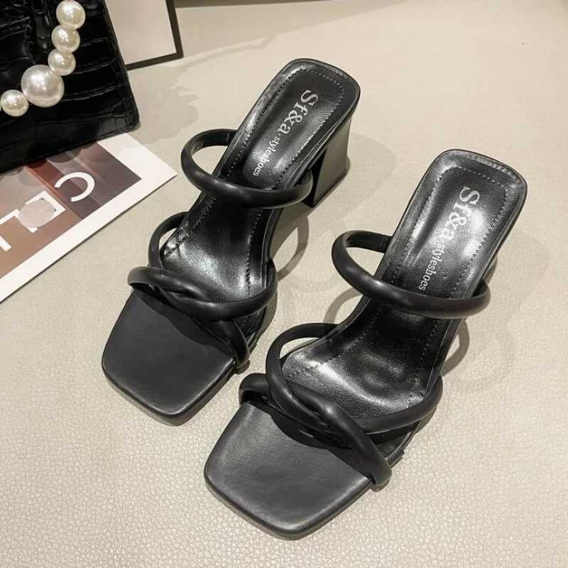 2024 New Designer Summer Pumps Slippers Sandals Shoes Women High Heels Square Toe Sandal Lady Shoes heels women W250910