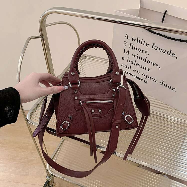 Motorcycle Sweet Cool Stylish Versatile Large Capacity Shoulder Crossbody Bag Women's Handbag city bags