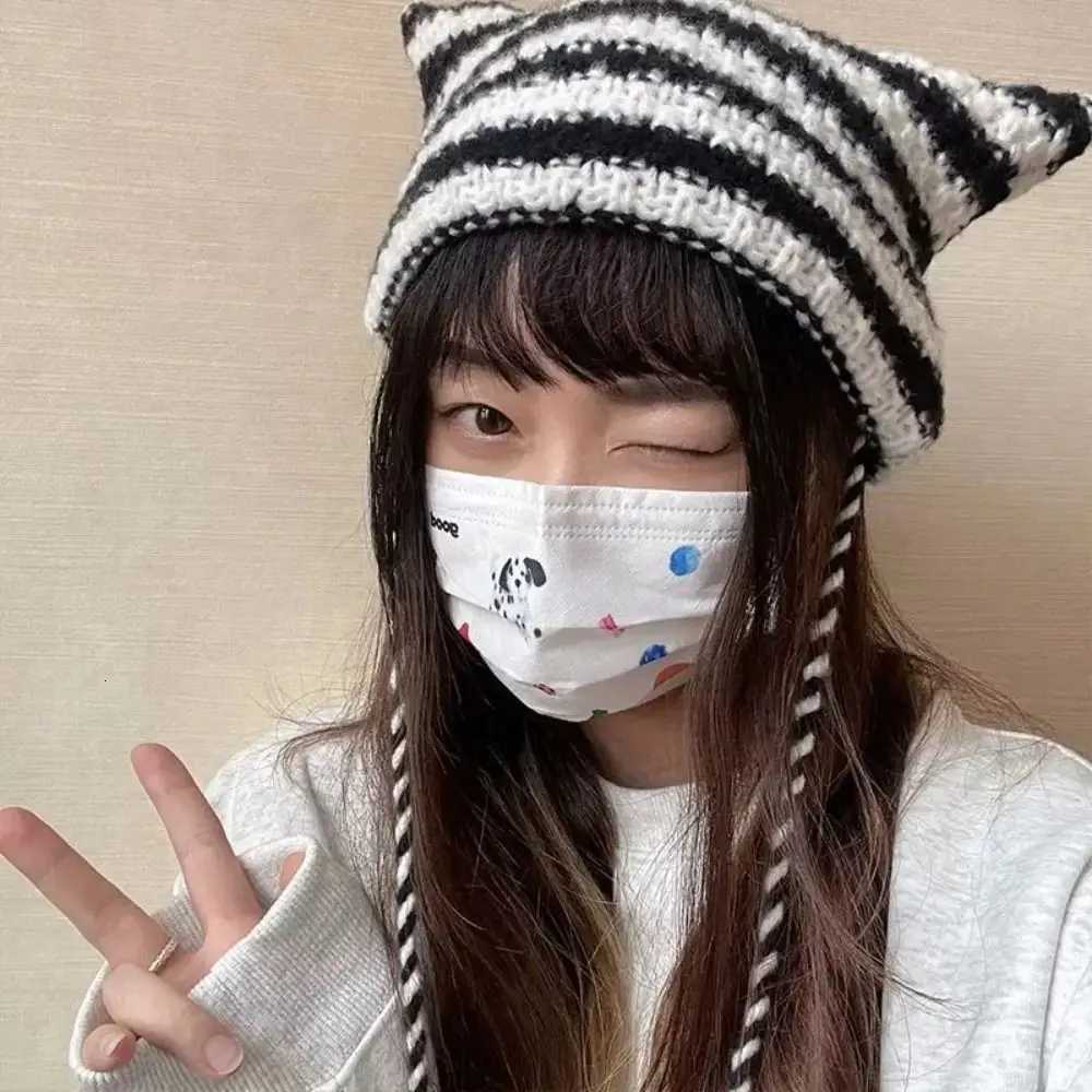 Gift Y2K Knitting Striped Beanie Hat Cute Wool Hanging Ball Knitted Beanie Hat Cat Ears Pointed Pulr Hats WomenXJ250910