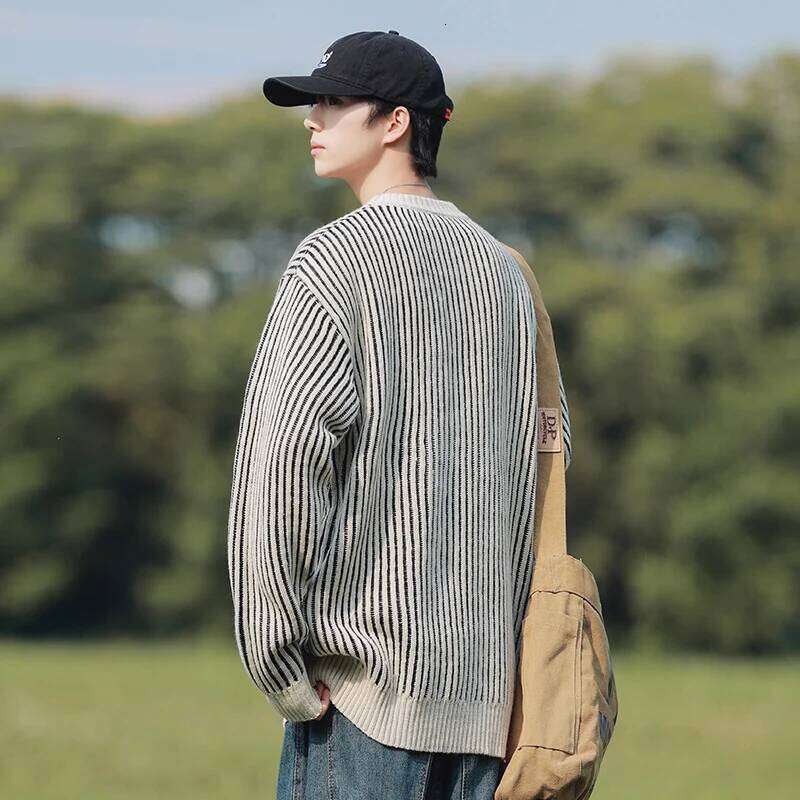 Designer Clothing 2025 Una Reta Autumn Winter New Men's Sweater Streetwear Vertical Stripe Knitted Pullover Casual Tops Long Sleeve Couple Sweate
