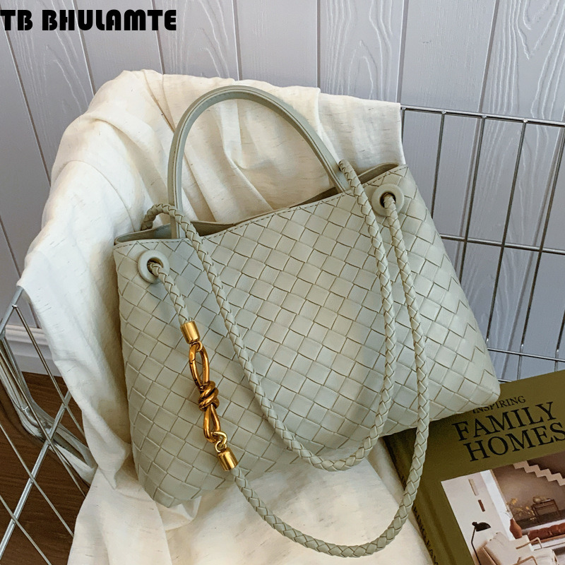 Free Shipping Designer Luxury Bag Bag 2025 New Women's Bag Niche High-end Metal Rope Buckle Woven Shoulder Bag Fashion Versatile Retro Commuter B