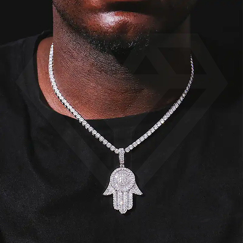 Wholesale Stylish Gold Plated Hamsa Hand Pendant Moissaniteia Brass Hand of Fatima for Hip Hop Fashion Gift Fashionable Mans Jewelry