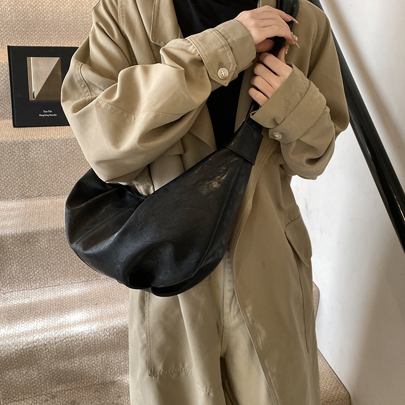 Free shipping designer Lazy Style Croissant Bag New Retro Niche Single Shoulder Bag Women Crossbody Bag High-end Pleated Dumpling Bag