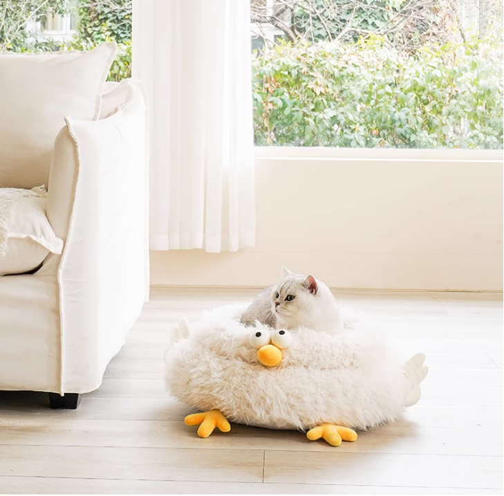 Versatile Pet Furniture: Season-Specific Kitty Sleep Space