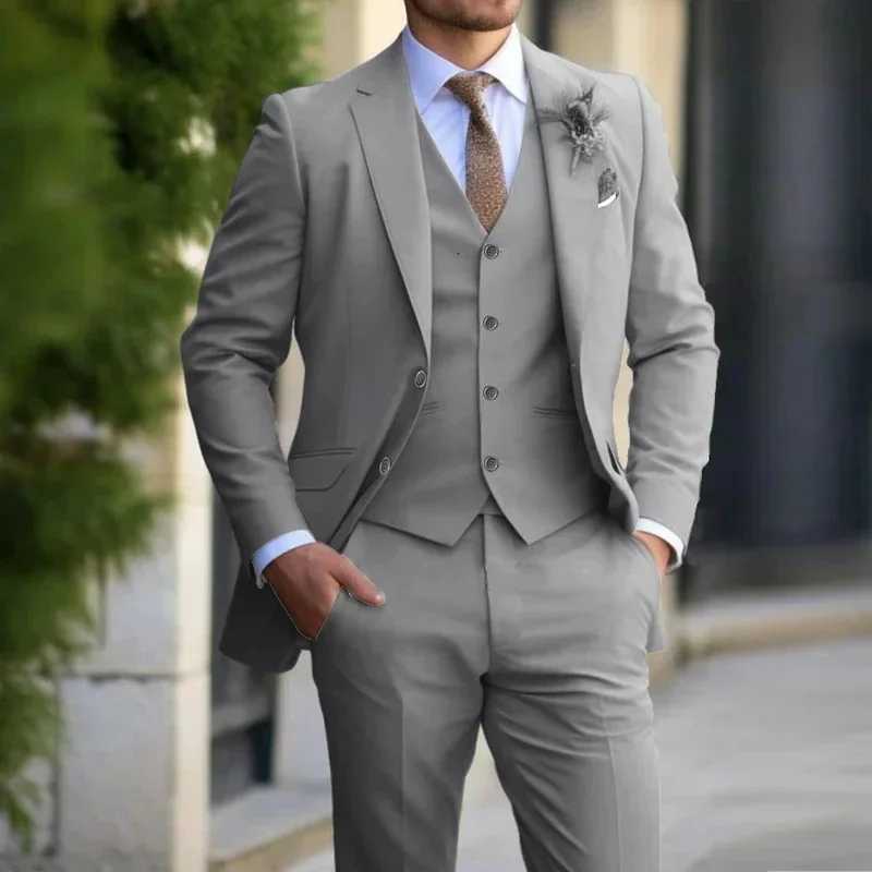 Elegant Black Grey Suits For Men Slim Fashion Design Groom Wedding Blazer Vest Pants Boyfriend Wear Party Prom Suits Custom Made W250910