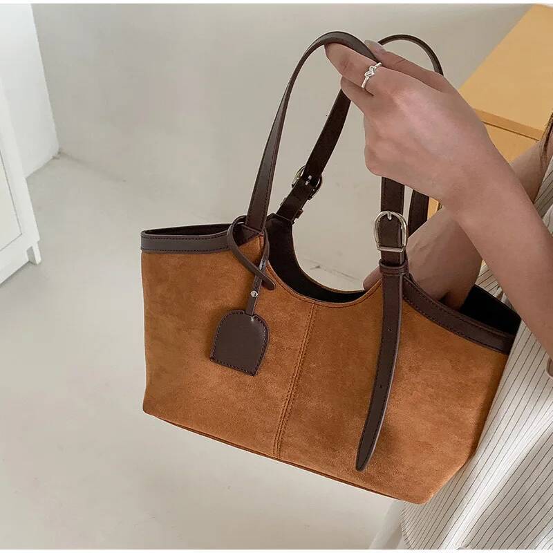 Handbag Autumn And Winter Suede Frosted Shoulder Bag High quality Pu Niche Design Splicing Large Capacity Travel Bag Autumn New Designer Bag