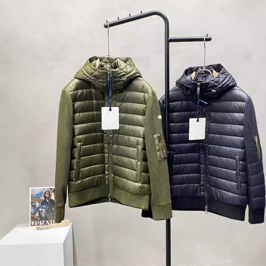 24 New Down Jacket Fashion Hooded Patchwork Knitted Sleeve Down Coat Mengm Brand Short Private Label L250909PD4K