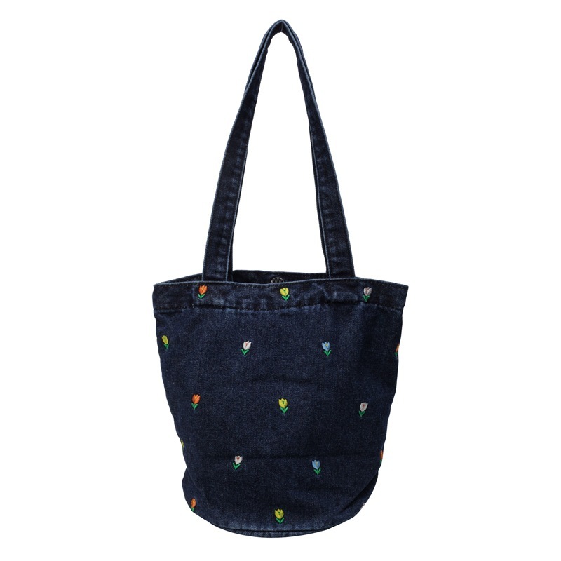 Free shipping designer Summer Large Capacity Canvas Bucket Bag for Women Embroidered Denim Tote Bag Commuter Bag Shoulder Bag Versatile American Style