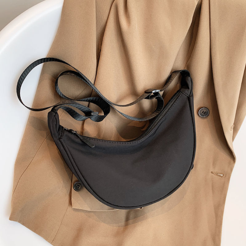 Nylon Crossbody Luxury Bag Bag For Women New Trend Dumpling Designer Bag Bag Lightweight Small Free Shipping Shoulder Bag Underarm Bag Versatile Canva