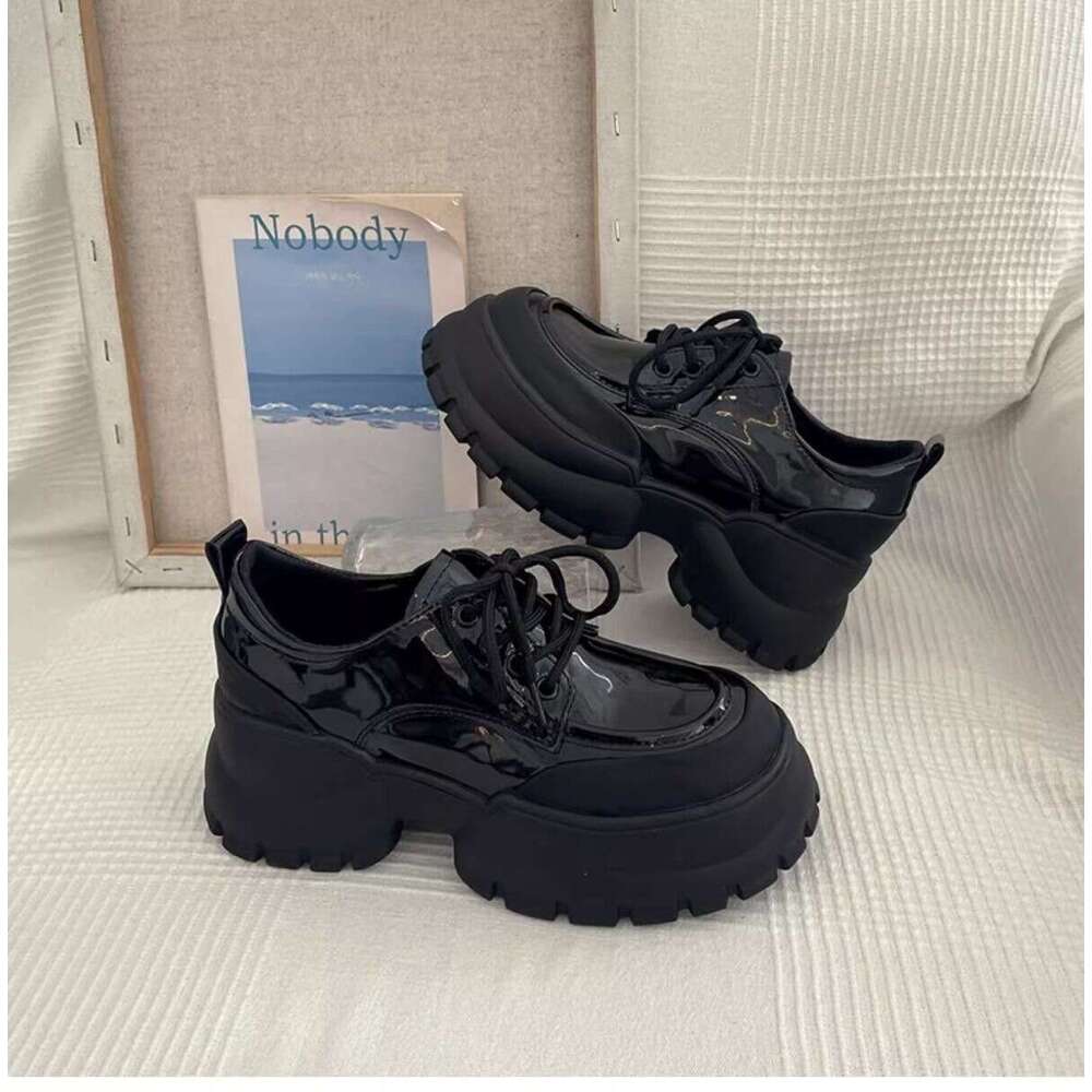 Black Chunky Heel Single 2025 Spring New Designer Shoe Thick Sole Casual Fashion Small Leather Shoes for Women