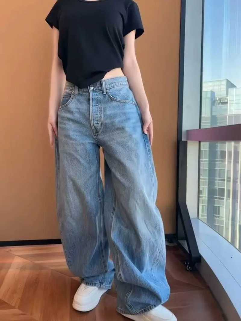 Y2K American Retro Heavy Letter Jeans Women New Street Hiphop Spice Slim Relaxed Leisure Design Commuter Machete Mop Pants Z250910