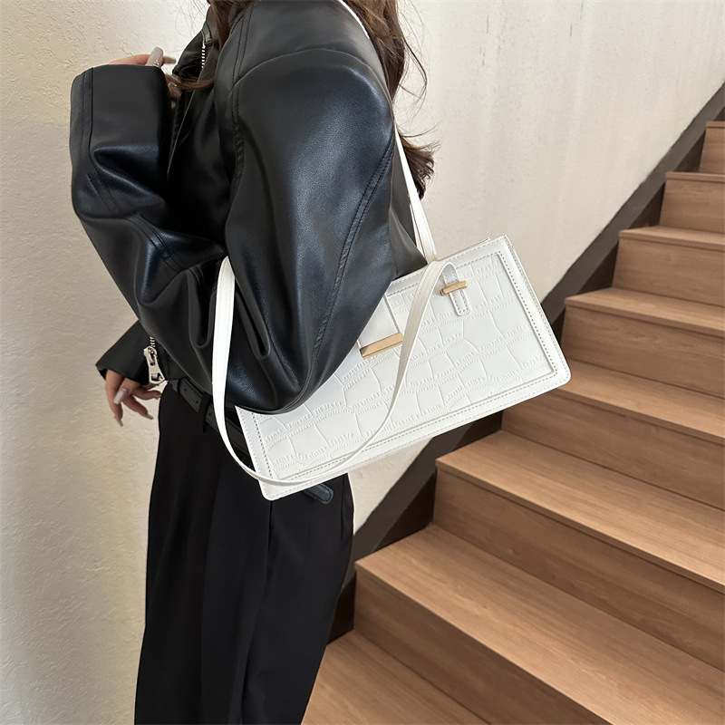 2025 autumn new French niche design light luxury handbag versatile fashion popular women's rectangular bag designer bag