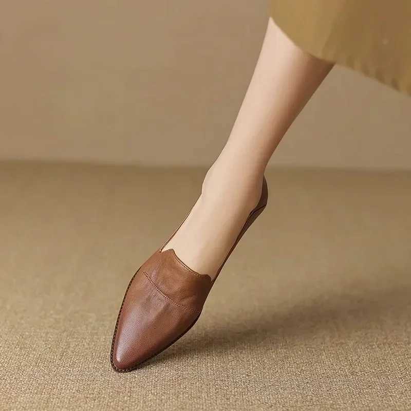 2024 New Spring Women Shoes Pumps Pointed Toe Chunky Heel Comfortable Allmatch Casual Ladies Shoes Genuine Leather Retro Heels W250910
