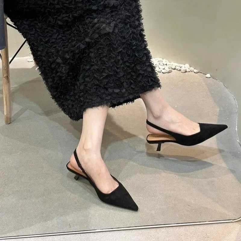 2025 Fashion Womens Shoes Laceup Cuff Womens High Heels Hot Sale Shallow Office and Career New Solid Toe Cap Sandals Zapatos W250910