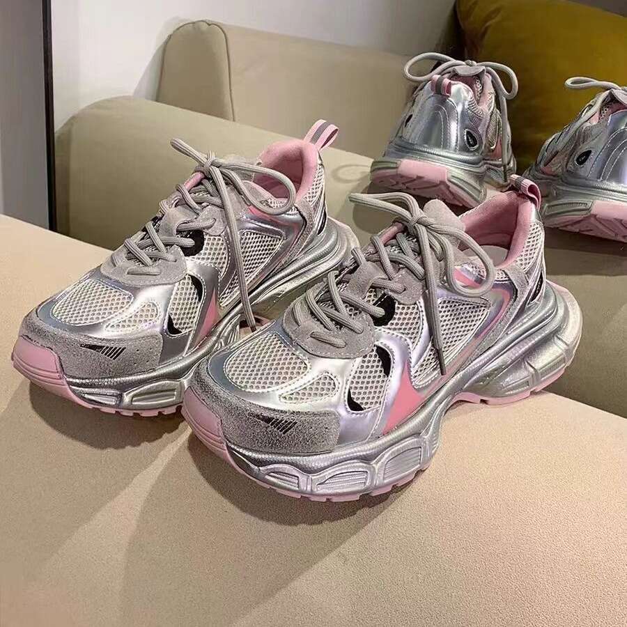 2025 Summer New Silver Pink for Women Breathable Casual Running Shoes Lightweight Thick Designer Shoe Sole Sneakers