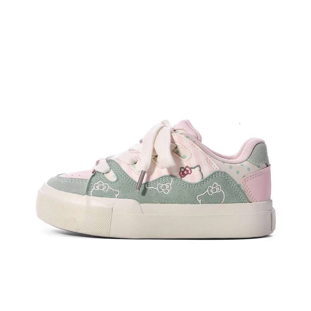 Versatile Niche Sneakers Women's 2025 New Thick-Soled White Student Casual Sports Bread Shoes