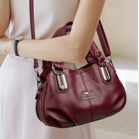 Free shipping designer Handbag Spring Hot Sale Large Capacity Shell Bag Handheld Middle-aged Mom Multi-compartment Shoulder Bag Crossbody Bag