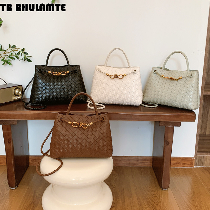 Free Shipping Designer Luxury Bag Bag 2025 New Women's Bag Niche High-end Metal Rope Buckle Woven Shoulder Bag Fashion Versatile Retro Commuter Bag Trendy