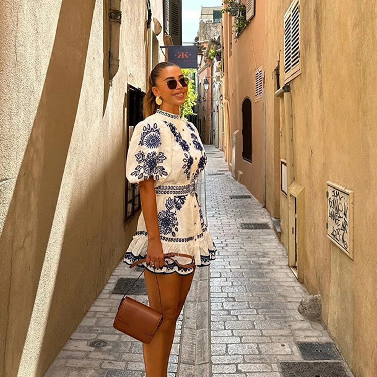 2025 Spring New European design and American Fashion Women's Fashion Printed Single breasted Stand collar Fluffy Short sleeved Dress Designer Dre