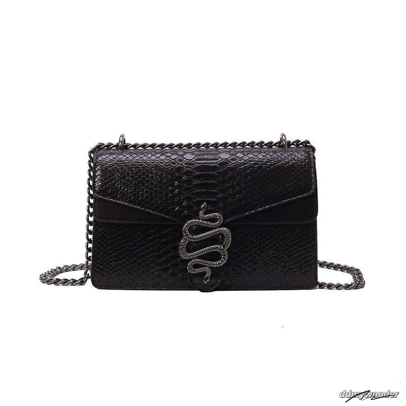 High-End Crocodile Pattern Chain Small Square For Women 2025 New Single Shoulder Underarm Fashion Versatile Crossbody Bag