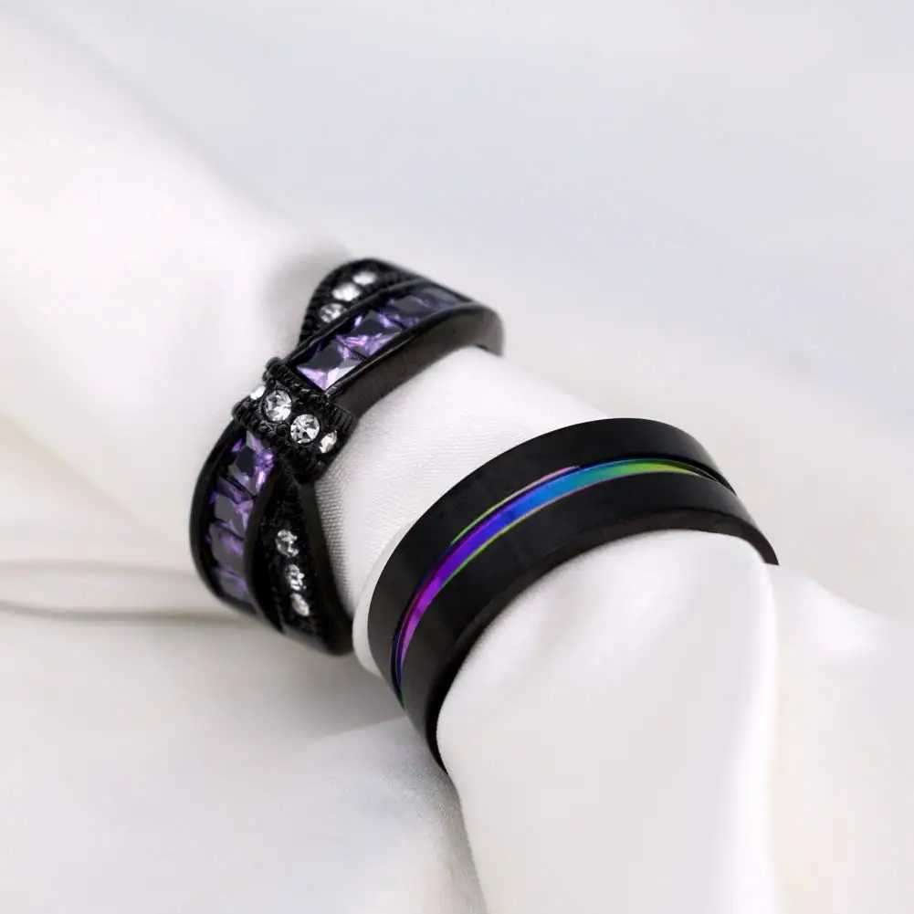 His and Hers Couple Rings Black Gold Color Womens Purple Zircon Wedding Ring Titanium Steel Mens Ring Wedding Band Jewelry Gifts W250911