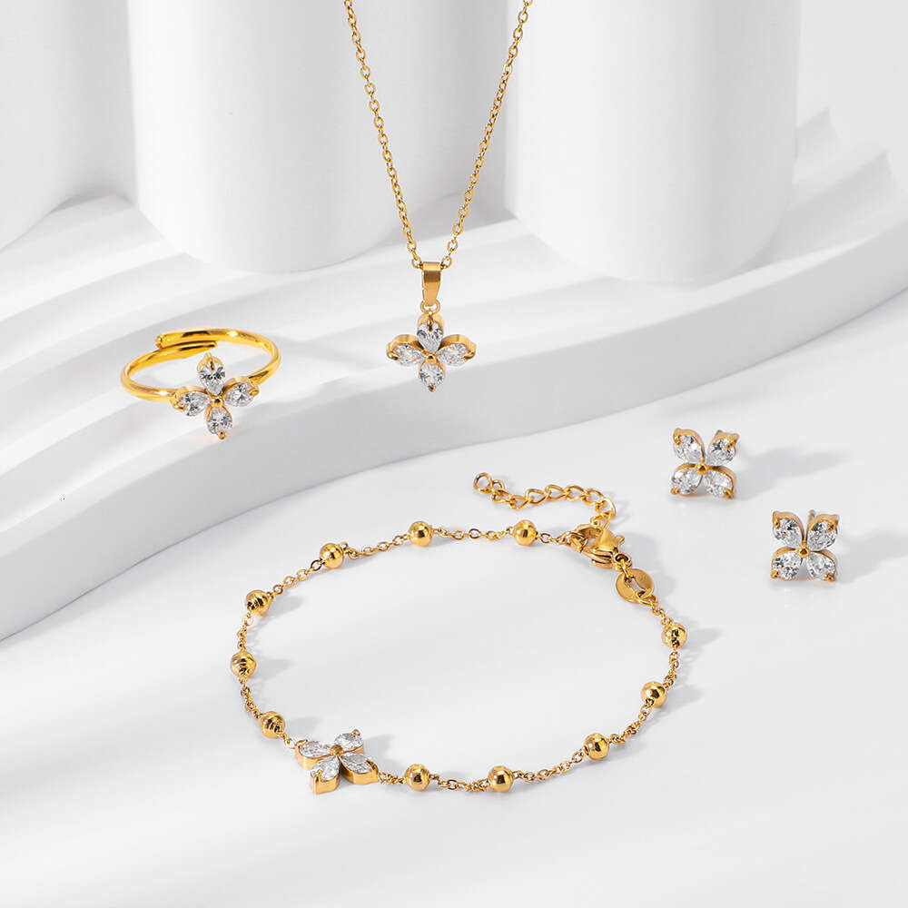 New Ins Fashion Light Luxury Elegant Zircon Women's Bracelet Niche High-end Titanium Steel Non-fading Jewelry Set
