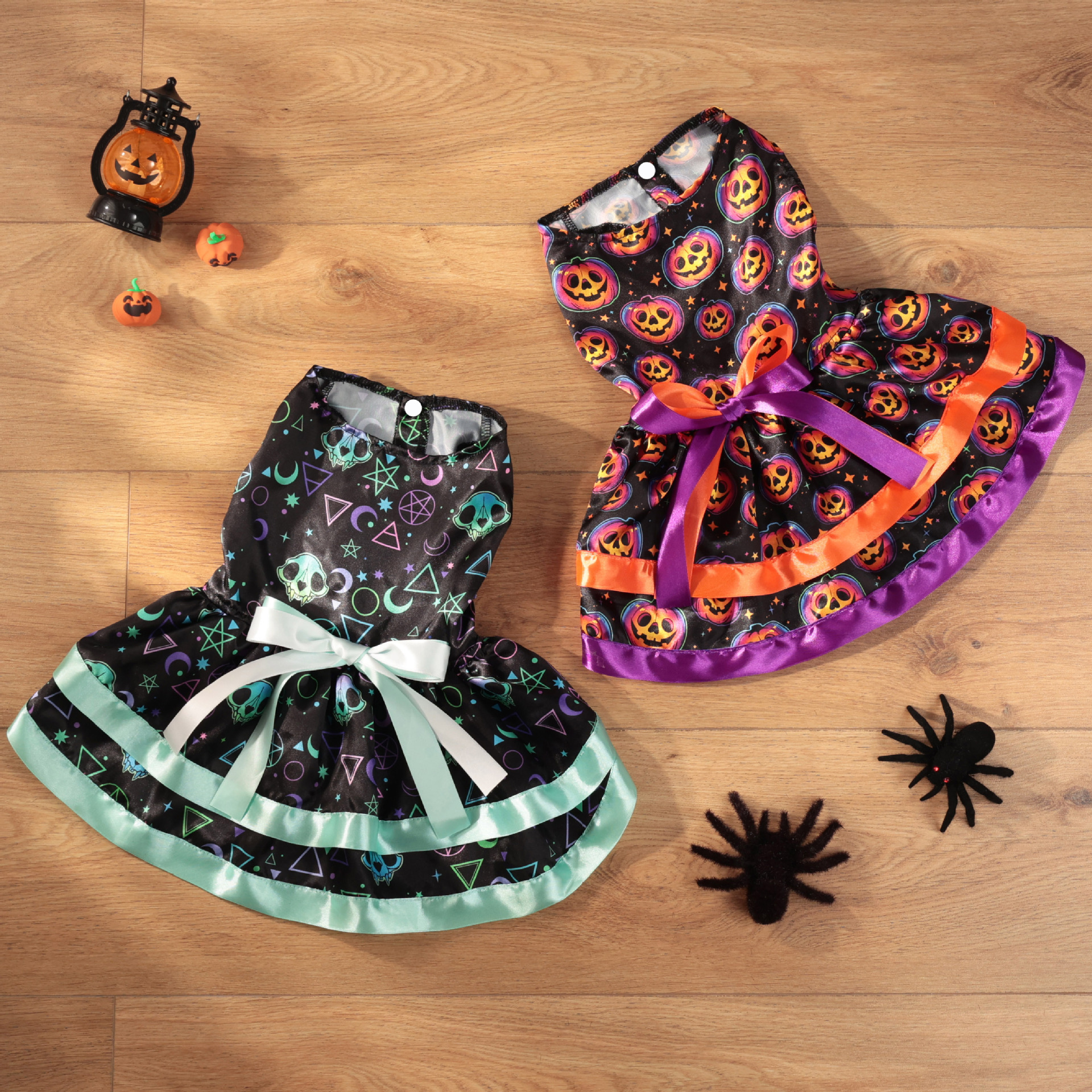 Halloween Dog Dress with Pumpkin & Skull Prints, Mesh Skirt & Big Bowknot, Festive Party Costume, for Dogs 2-14kg, Perfect for Halloween Parties, Them