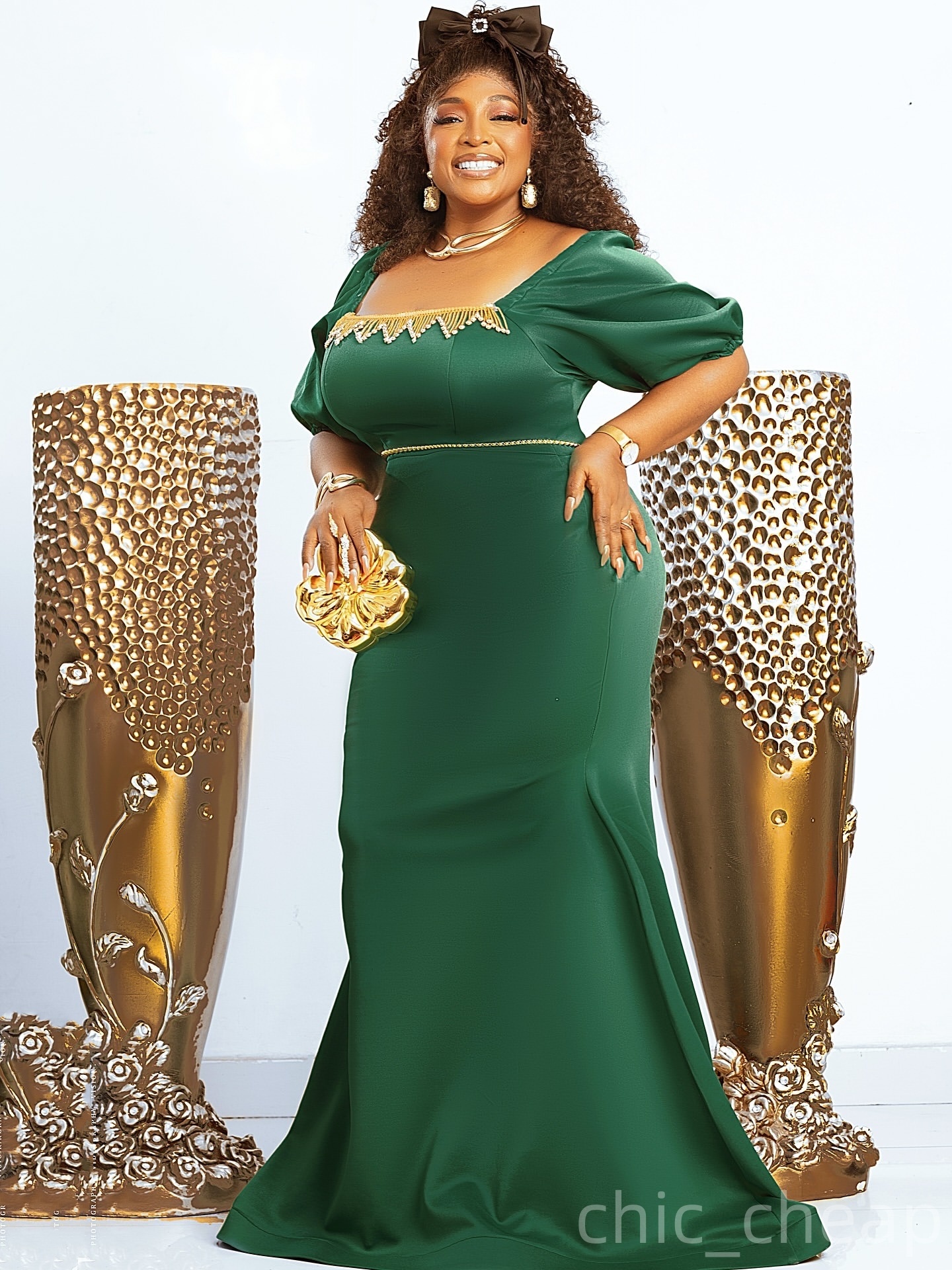 2025 Plus Size Dark Green Mermaid Mother Of Bride Dresses Tassels Satin Short Sleeves Evening Party Mama's Dress Vintage Birthday Wedding Guest G