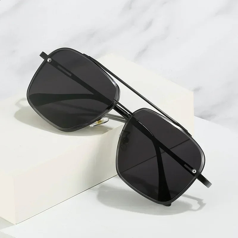 2025 Fashion Square n Sunglasses Men Women Flight Seven Rock Mach Six Style Gradient Pilot Sunglasses Oculos De Sol 250910