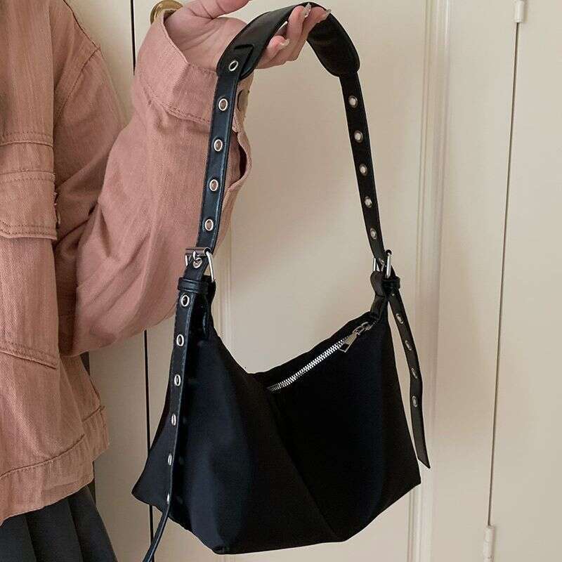 Niche Design Textured Underarm For Women New Trendy Fashion Nylon Versatile Crossbody Bag