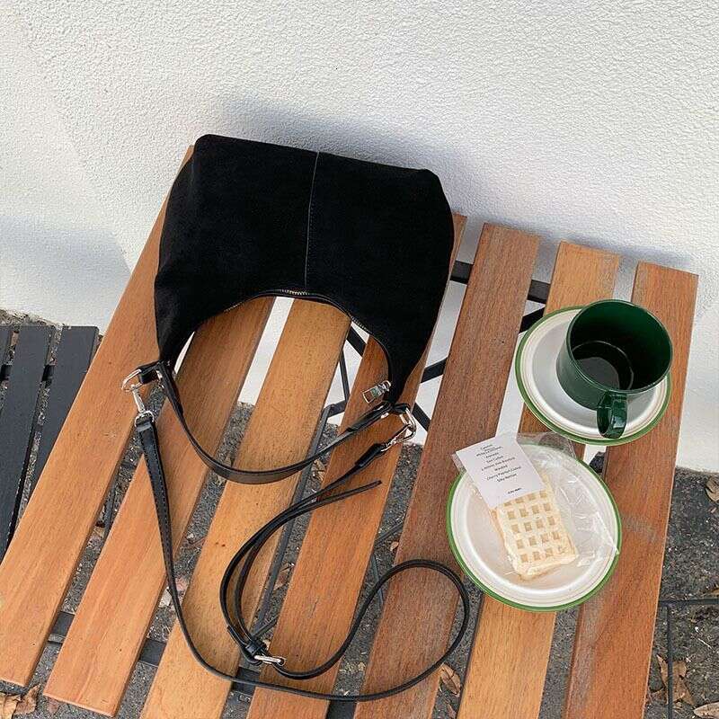 Niche Design Single Shoulder Underarm For Women 2023 New Ins Dumpling Textured Trendy Crescent Bag