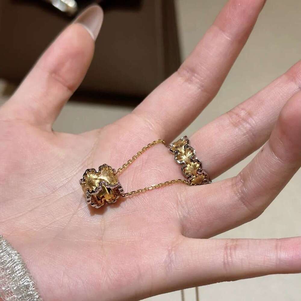 French Style Light Brushed Ginkgo Gold Leaf Necklace Exquisite Pendant Versatile Niche High-End Clavicle Chain for Women