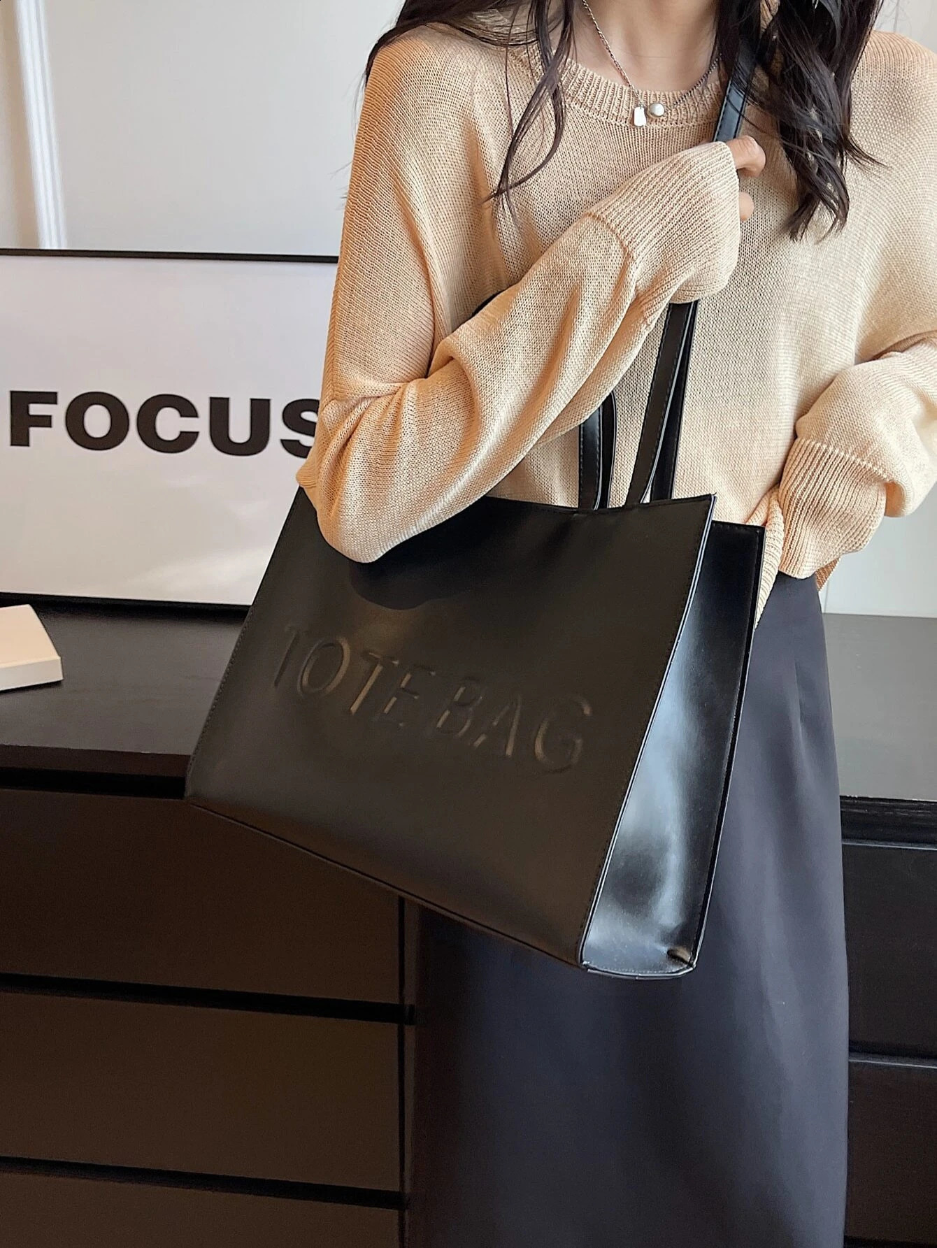Large Capacity Fashionable Tote Bag With Letter Print Fashion Solid Color Simple Crossbody Bag Women Casual Handbag Shoulder Bag 250910